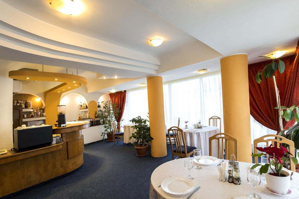 Hotel Vila Classic Gałacz Zewnętrze zdjęcie